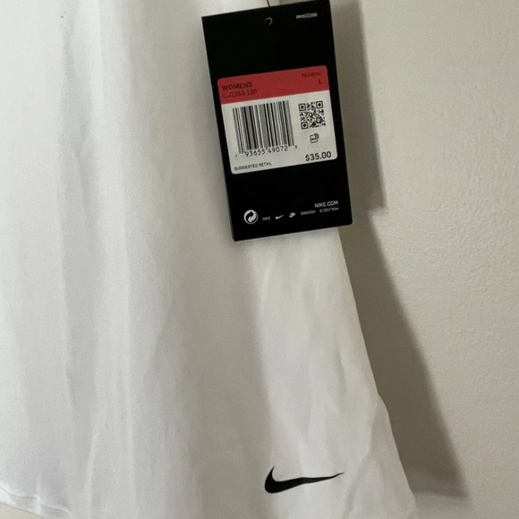 SOLD - Nike Women's Dri-FIT Victory Elastika Training Top - Picture 8 of 8